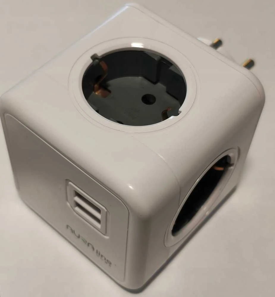 Aura_Line Skirstytuvas AURA LINE, 4 vt., 2USB C, 1,5m