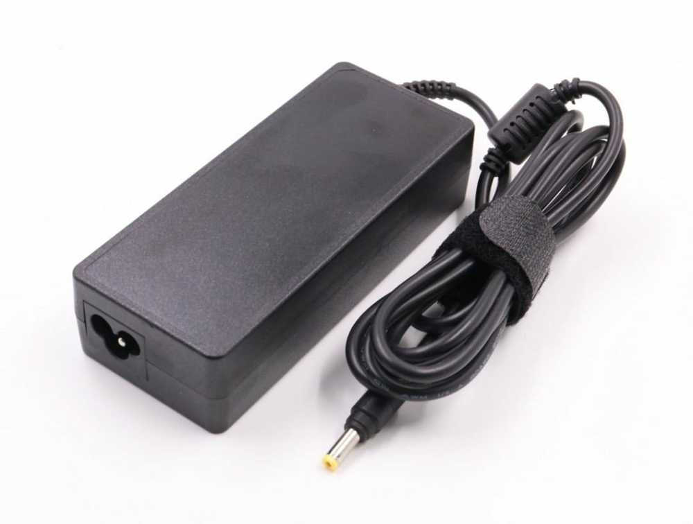 Nešiojamojo kompiuterio maitinimo adapteris CoreParts 90 W, 4.74 A, 19 V (Power Adapteris 90W 19V 4.74A)