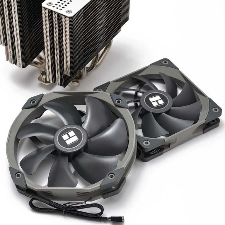 Thermalright Frost Spirit 140 ventiliatoriai ir radiatorius