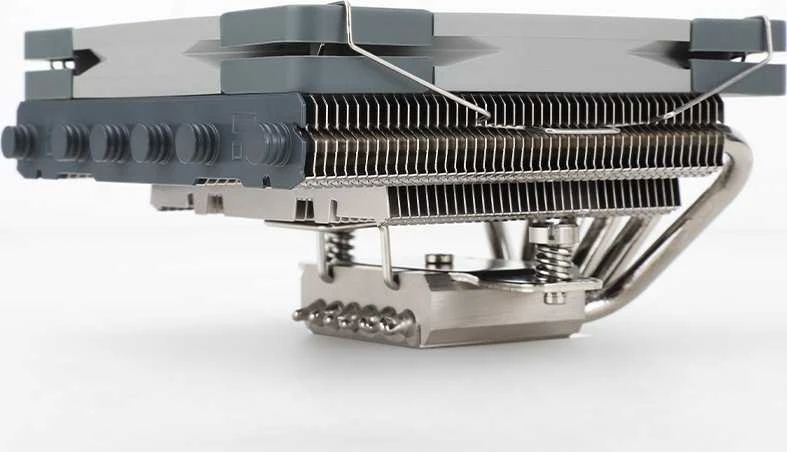 „Thermalright AXP120 X67“ žemo profilio procesoriaus aušintuvas – 120 mm, juodas