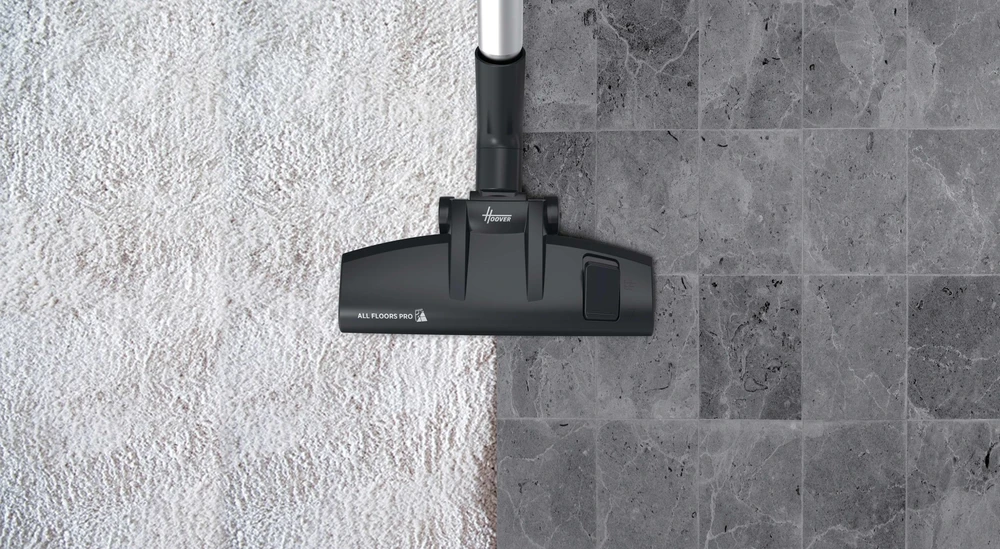 Hoover dulkių siurblys | HP105HM 011 | Be maišelio | Galia 700 W | Dulkių talpa 2 L | Juodas