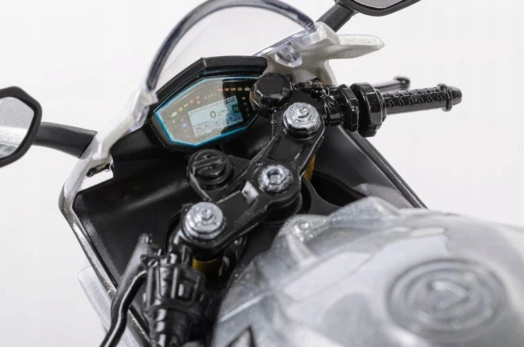 Daffi Model RMZ Hobby 1:12 Aprilia RSV4 silv H-134 81345
