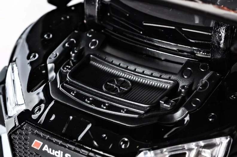 Daffi Model RMZ Hobby 1:32 Audi R8 2015black H-125 81253