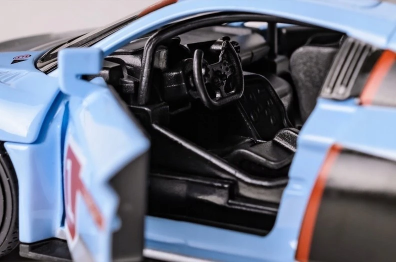 Daffi Model RMZ Hobby 1:32 Audi R8 2015blue H-126 81260