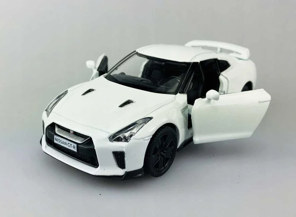 Daffi Model RMZ Nissan GT-R baltas K-857 18577