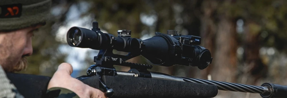 Terminio vaizdo priedas su atstumo matuokliu PARD Predator 48