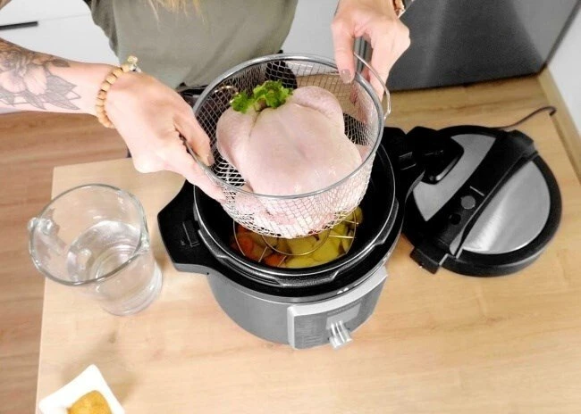 Concept Cookery CK8000 Daugiafunkcis puodas su oro gruzdintuvės funkcija 1500 W Juodas