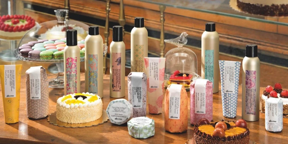 Davines More Inside ypač stiprus plaukų lakas, 400 ml