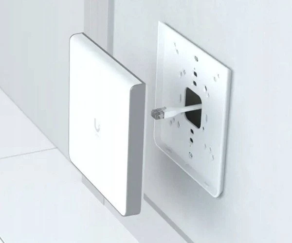 Maršrutizatorius PRIEIGOS TAŠKAS UQ-U6-ENTERPRISE-IW UniFi Wi-Fi 6E 2.4 GHz, 5 GHz, 6 GHz, 573.5 Mbps + 4800 Mbps + 4800 Mbps UBIQUITI