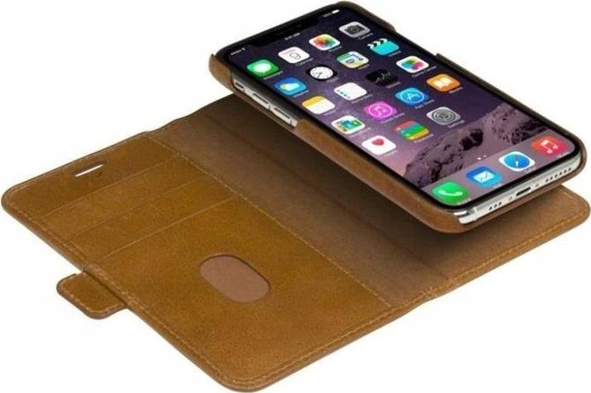 dbramante1928 – „Lynge“ atverčiamas dėklas – „iPhone 13 Pro Max“ – gelsvai rudas