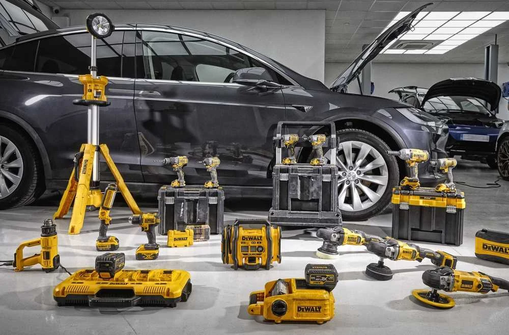 techninis fenas Dewalt 2000 W (D26414)