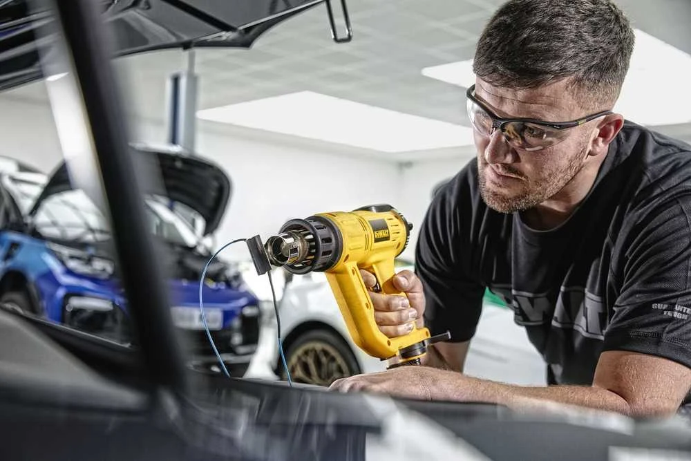 techninis fenas Dewalt 2000 W (D26414)