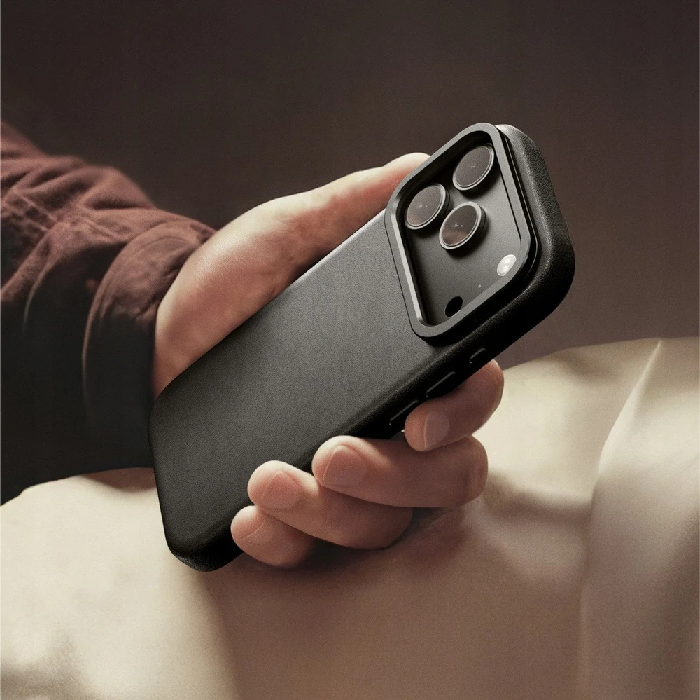 AmazingThing Glamour dėklas skirtas Apple iPhone 17 Pro Max – juodos spalvos