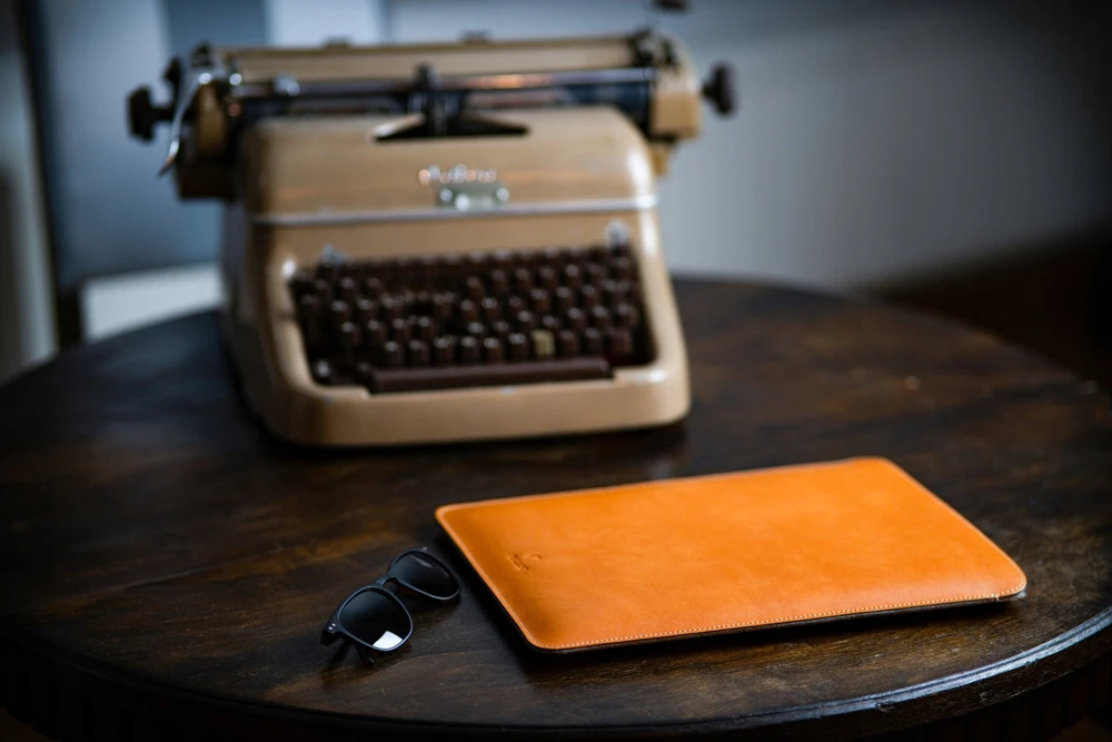 Baltan Dėklas / Dėklas Dėklas Sleeve MAC14" - Brąz