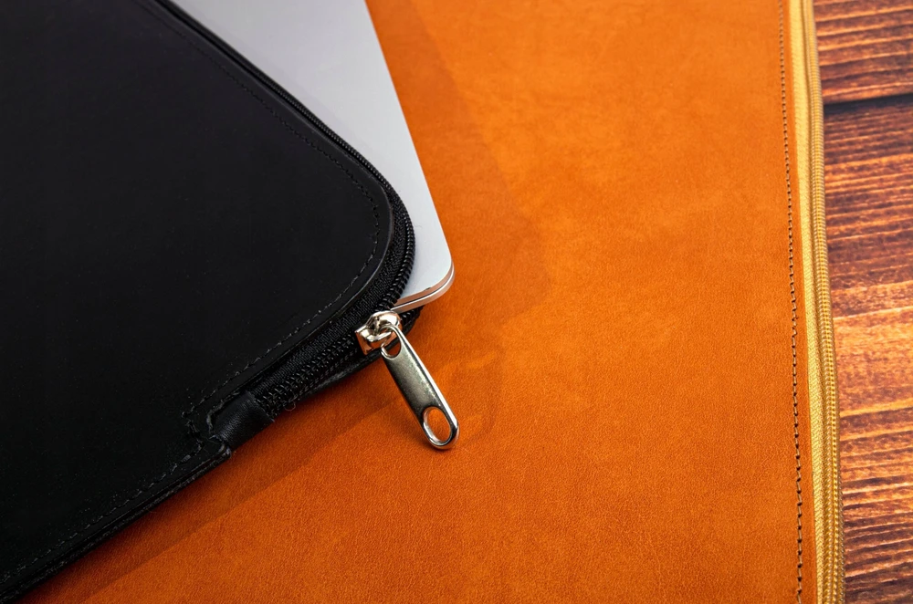 Baltan Dėklas / Dėklas Dėklas Zip MAC14"- Juodas