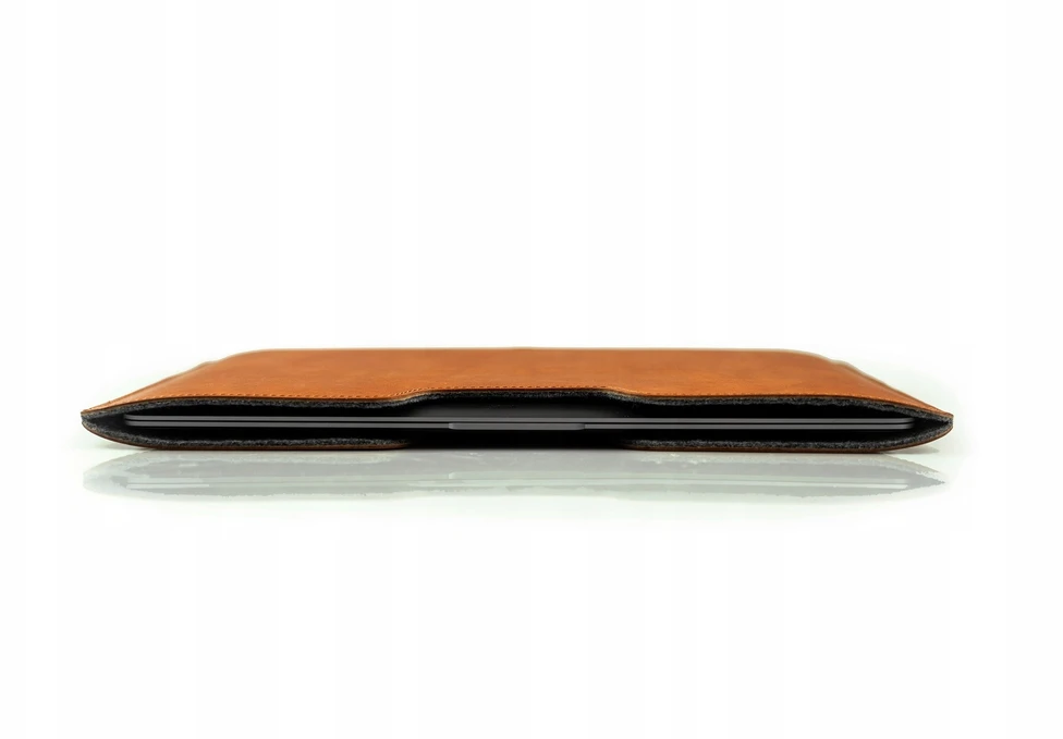 BALTAN Odinis dėklas Razor do MacBooka Pro 13" ruda