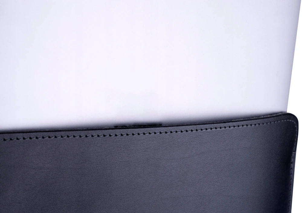 BALTAN Odinis dėklas Premium do MacBooka Pro 14" juoda