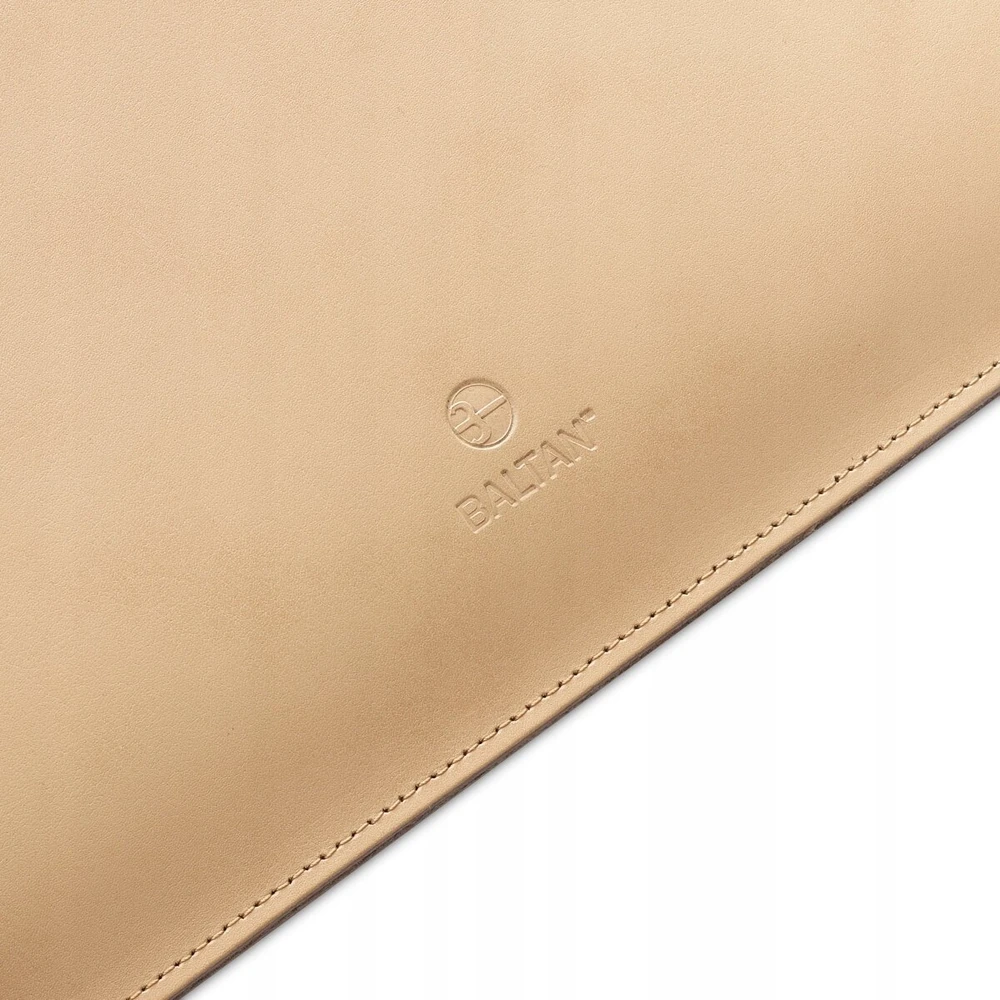 BALTAN Odinis dėklas Razor do MacBooka Air 15" M5 smėlio sp.