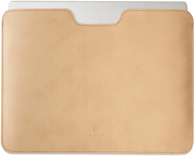 BALTAN Odinis dėklas Razor do MacBooka Air 15" M5 smėlio sp.
