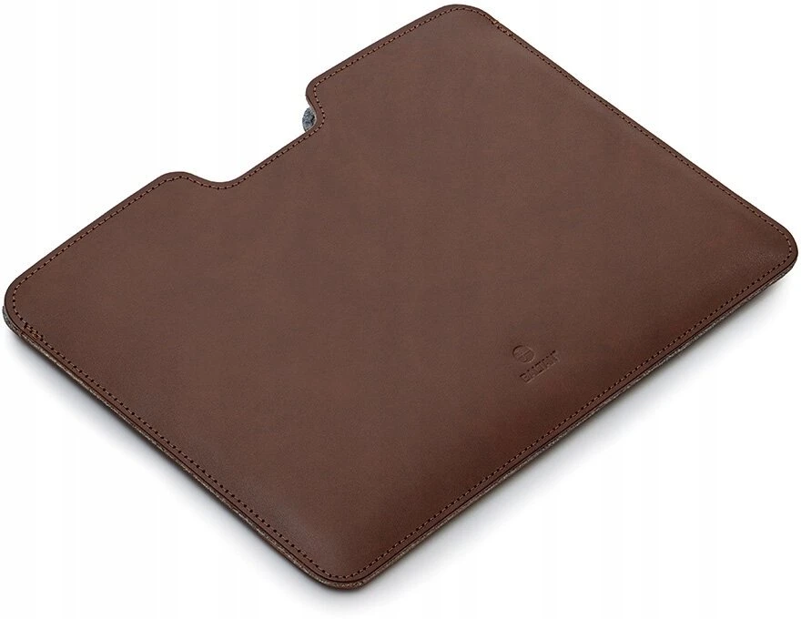 BALTAN Odinis dėklas Razor do MacBooka Air 15" M5 tamsiai ruda