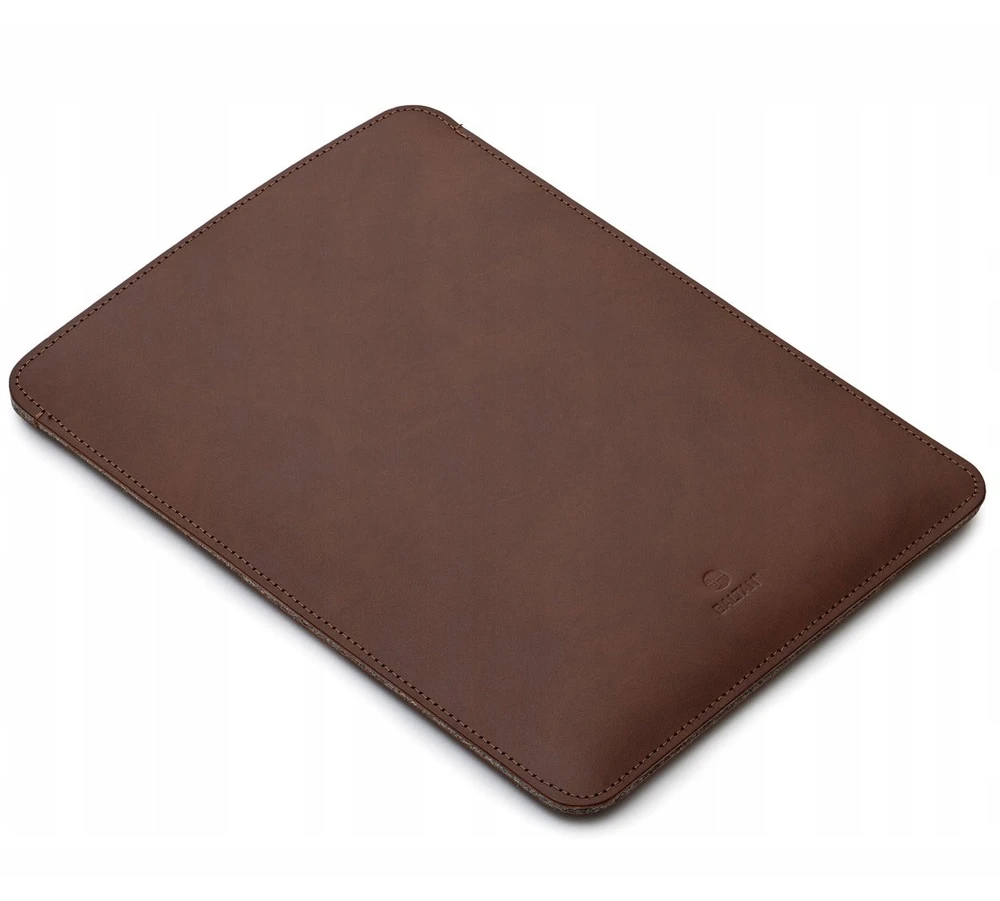 BALTAN Odinis dėklas Premium do MacBooka Air 15" M4 tamsiai ruda