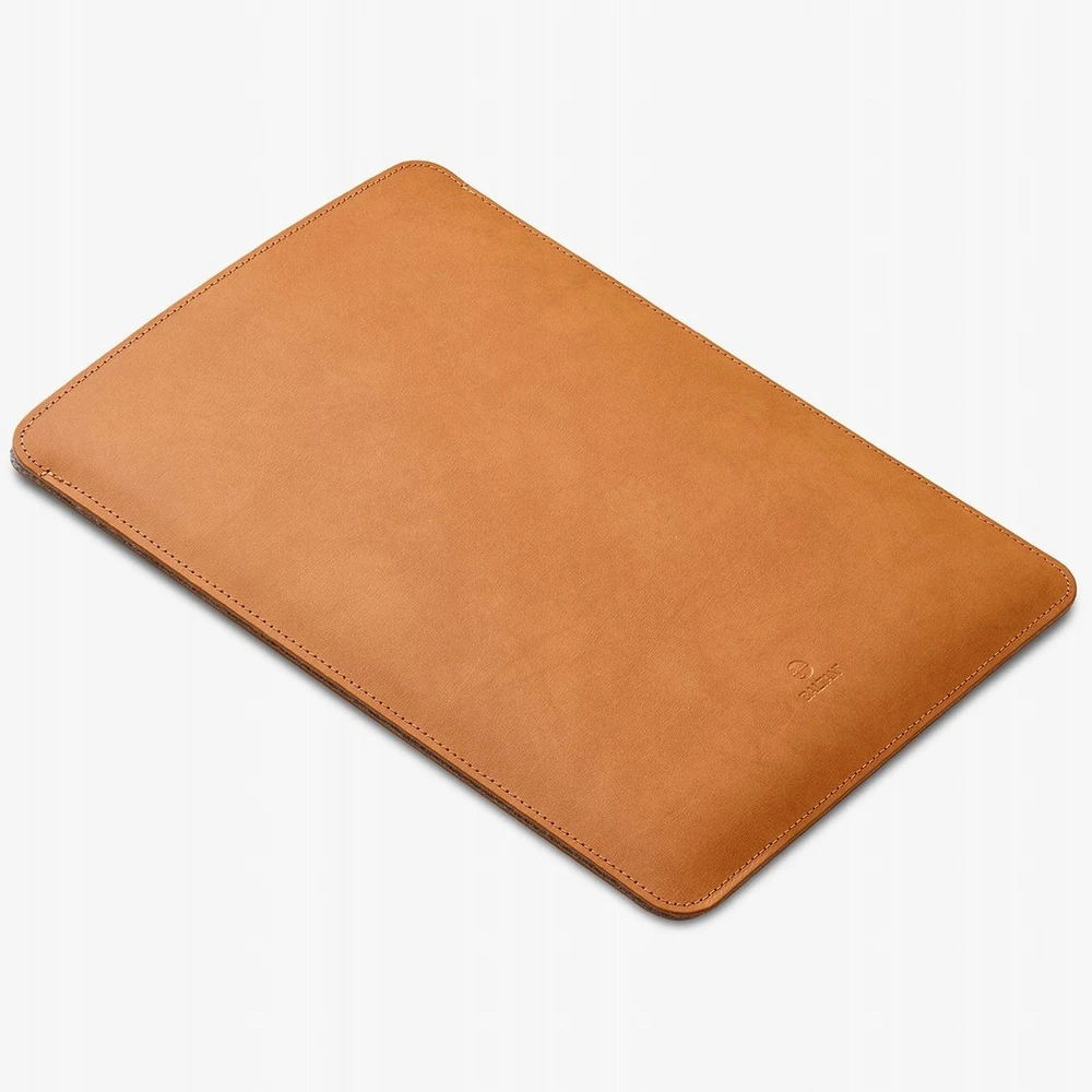 BALTAN Odinis dėklas Premium do MacBooka Pro 14" M4 ruda