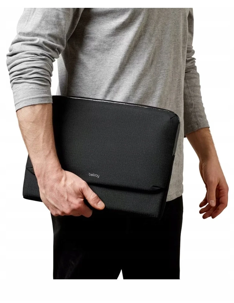 Bellroy Nešiojamas kompiuteris Caddy 14 - etui na laptop 14" su kieszeniami na priedai mobilne (juodas)