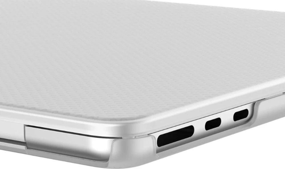„MacBook Air“ 13,6 colio M2 (2022 m.) „Incase Hardshell“ dėklas (taškai / skaidrus)