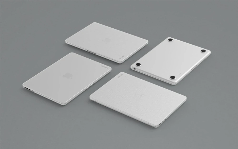 „MacBook Air“ 13,6 colio M2 (2022 m.) „Incase Hardshell“ dėklas (taškai / skaidrus)