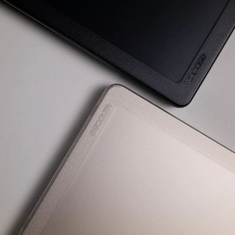 „Incase Edge“ kietasis dėklas – „MacBook Pro 16 M4/M3/M2/M1/2024-2021“ Juodas