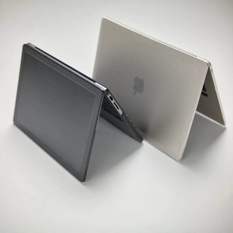 „Incase Edge“ kietasis dėklas – „MacBook Pro 16 M4/M3/M2/M1/2024-2021“ Juodas