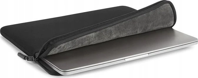 Pipetto Classic Fit dėklas, juodos spalvos – Apple MacBook Air 15″