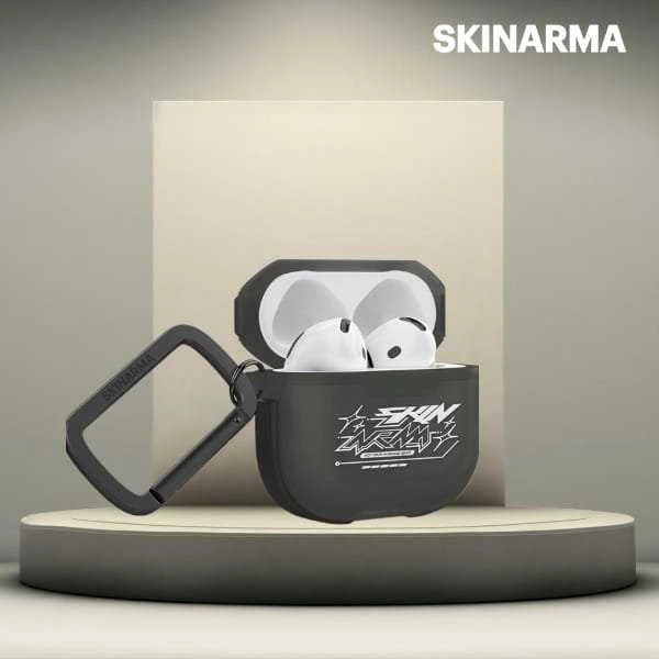 Dėklas Skinarma Kinzoku skirtas AirPods 4 juodos spalvos