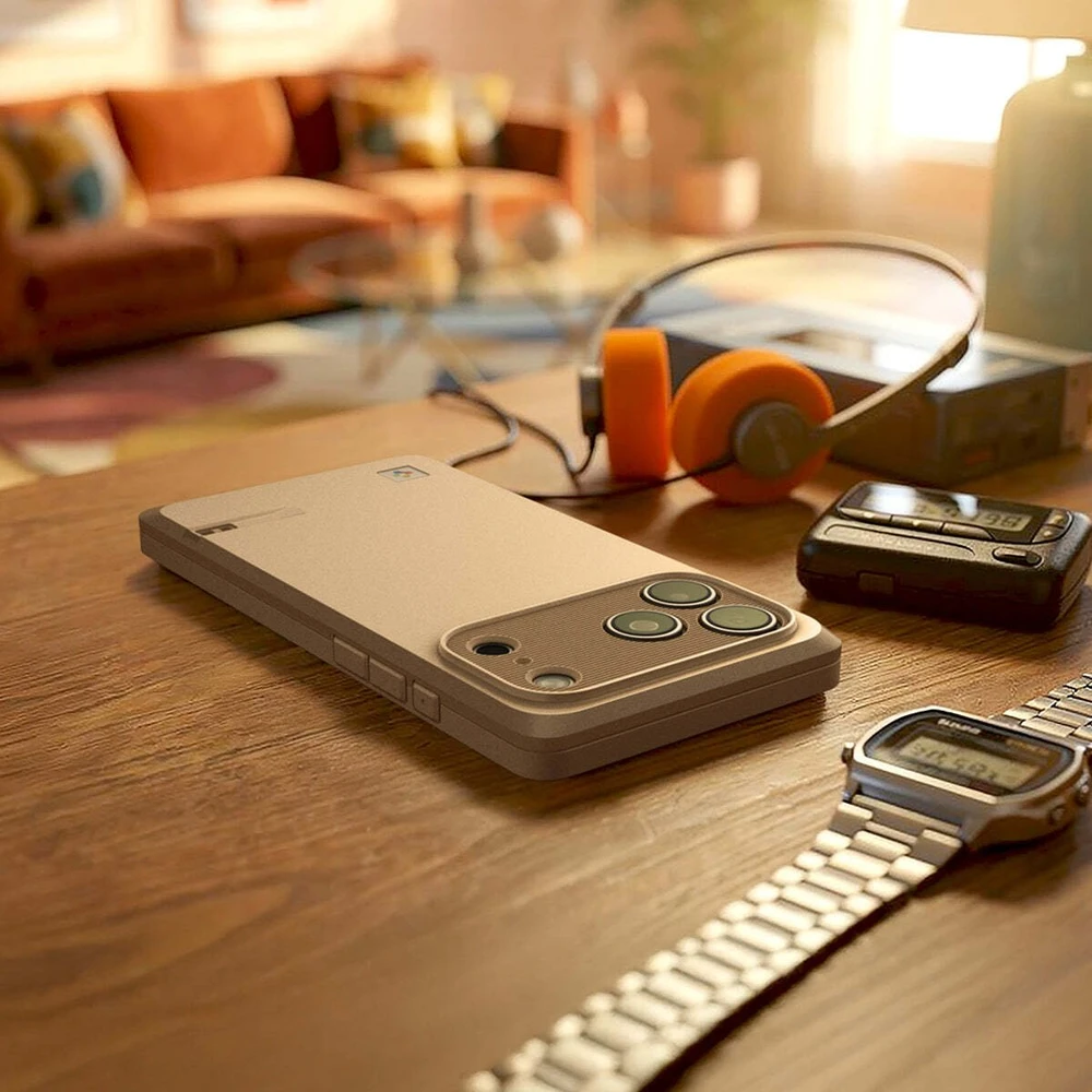 Dėklas Spigen Classic LS MagSafe Case for iPhone 17 Pro - rusvai gelsvas