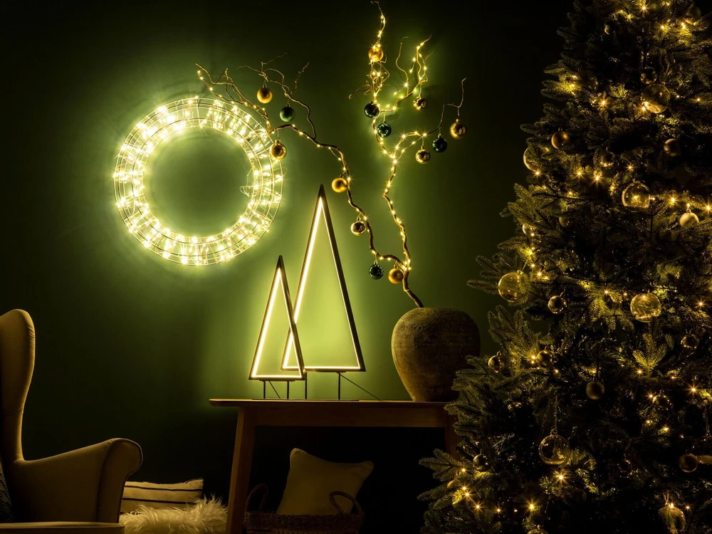 Beliani LED kalėdinė dekoracija LOPPI Eglutė 47/69 cm Juoda