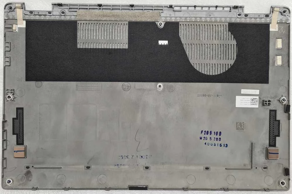 Dell ASSY DOOR BTM W/SCR U 5590
