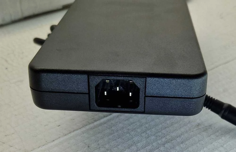 Nešiojamojo kompiuterio maitinimo adapteris Dell 240 W, 12.3 A, 19.5 V (AC Adapteris, 240W, Liteon,)