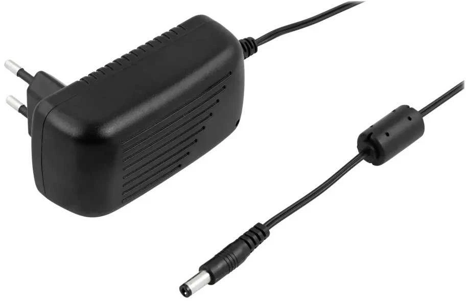 Deltaco 12V maitinimo adapteris su feritiniu filtru