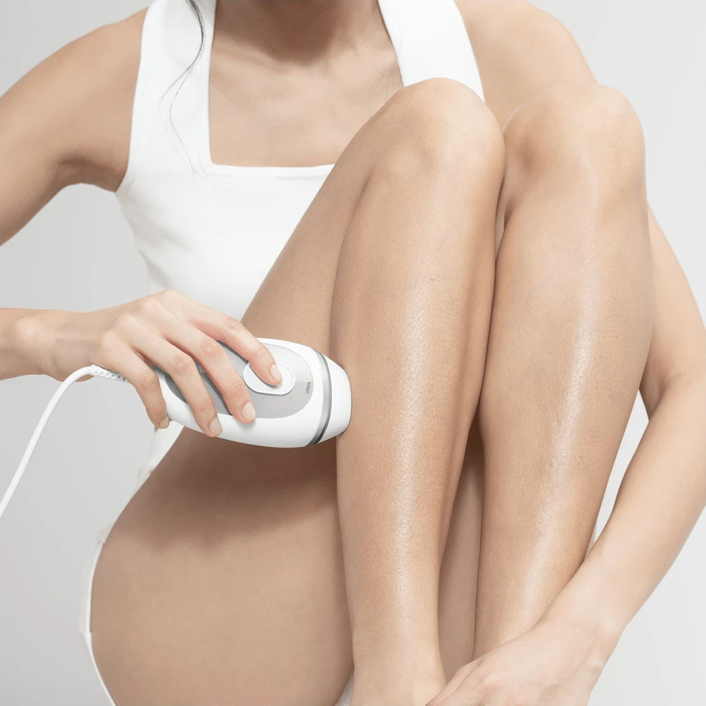 Depiliatorius Braun Braun Silk-expert Mini PL1124, plaukų šalinimo priemonė (balta/sidabrinė, su maišeliu + Venus Smooth)