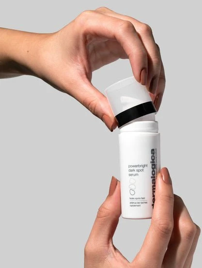 Dermalogica PowerBright be parabenų veido serumas nuo tamsių dėmių ryte, 30 ml