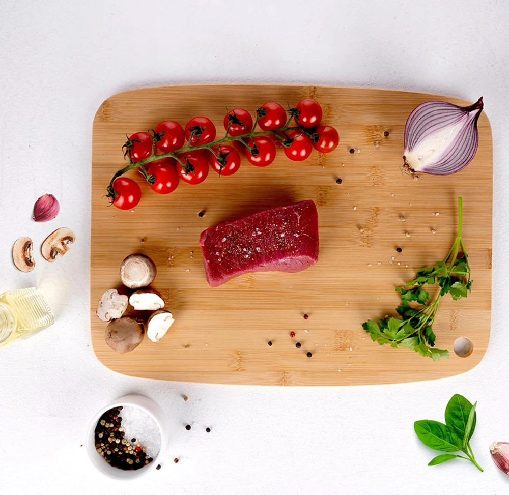 Alpina - Cutting board in bamboo wood 38x28 cm
