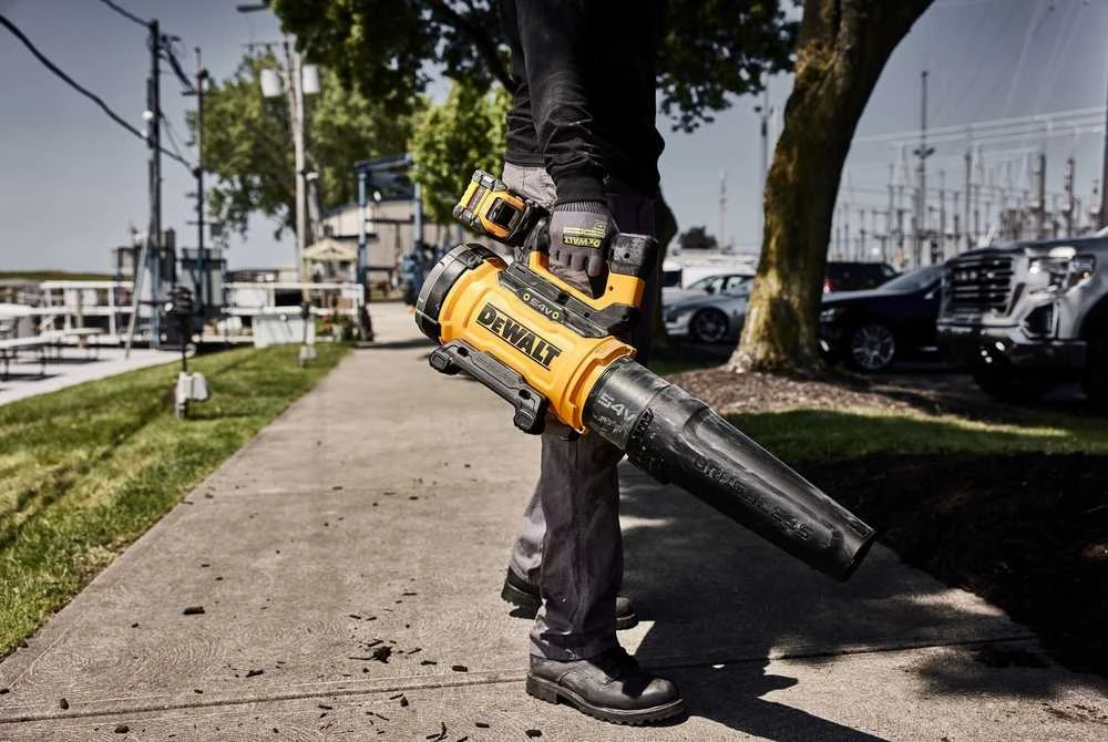 Akumuliatorinis lapų pūstuvas DeWalt DCMBL777X1-QW; 54 V; 1x9,0 Ah akum.