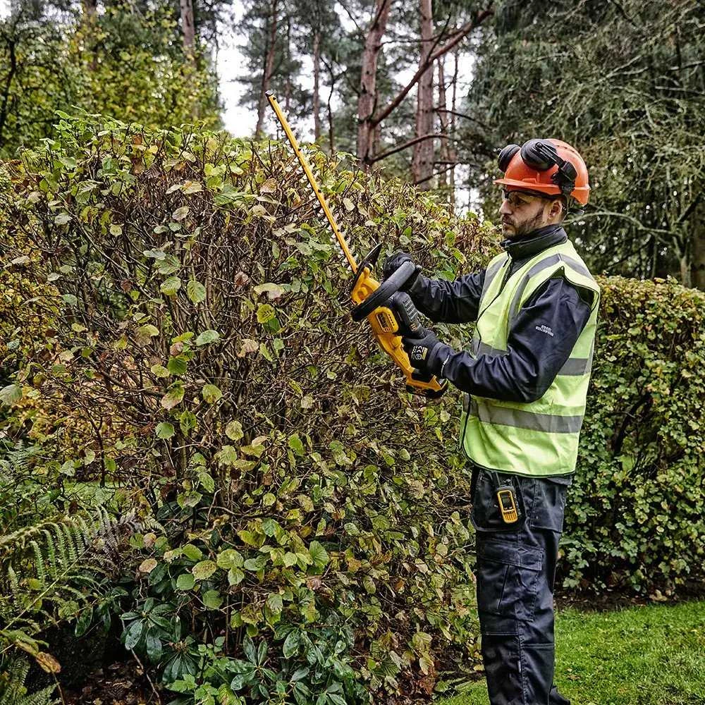 Gyvatvorių žirklės DeWalt DCMHT564N; 55 cm; 18 V (be akumuliatoriaus ir pakrovėjo)