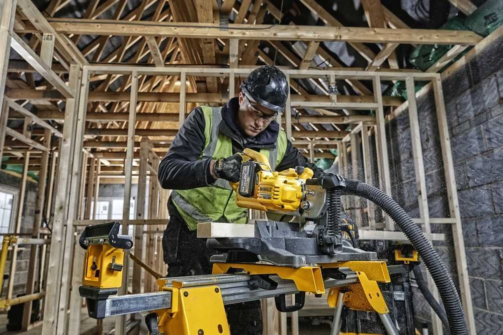 DEWALT FLEXVOLT MITER SAW 54V / 18V 216mm 2 x 6.0Ah LI-ION DCS777T2