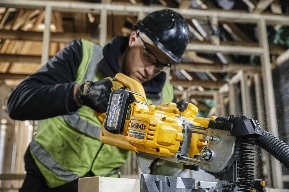 DEWALT FLEXVOLT MITER SAW 54V / 18V 216mm 2 x 6.0Ah LI-ION DCS777T2