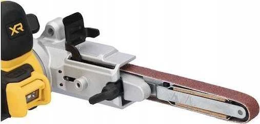 Juostinis šlifuoklis DeWalt DCM200N-XJ; 18 V (Be akumuliatoriaus ir pakrovėjo)