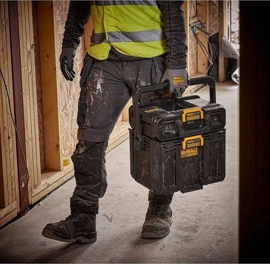 Įrankių dėžė DeWalt DWST08061-1 + prožektorius
