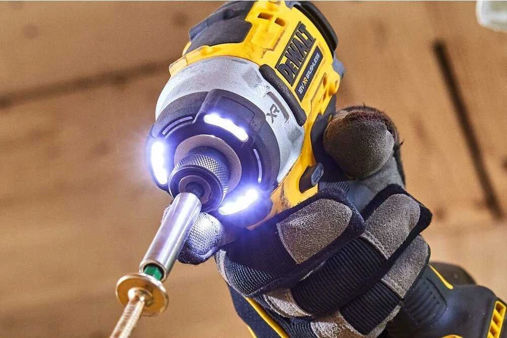 Smūginis suktuvas DeWalt DCF860E2T-QW; 18 V; 2x1,7 Ah akum.
