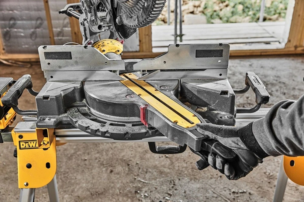 DeWALT skersinio pjovimo staklės DCS781N, FLEXVOLT 54V, 305 mm, be akumuliatoriaus ir kroviklio