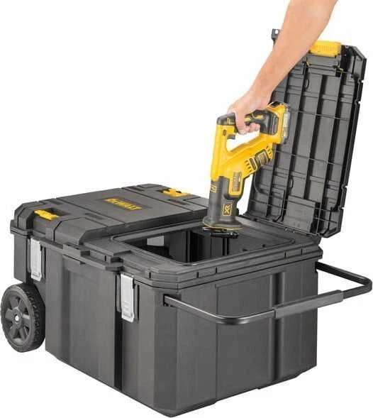DEWALT.TSTAK BOX ON WHEELS | DEWALT